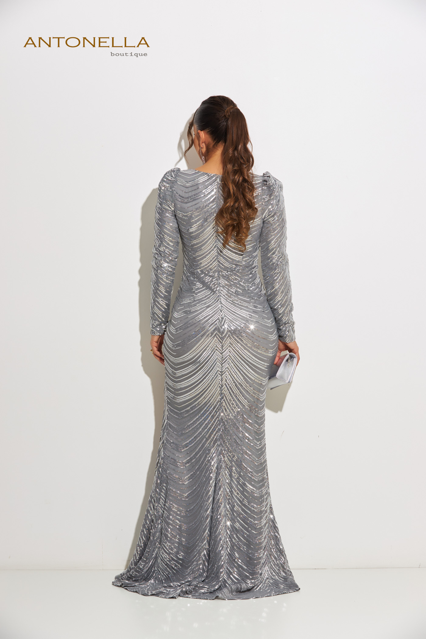 Vestido Gala Plateado Manga Larga – foto 5