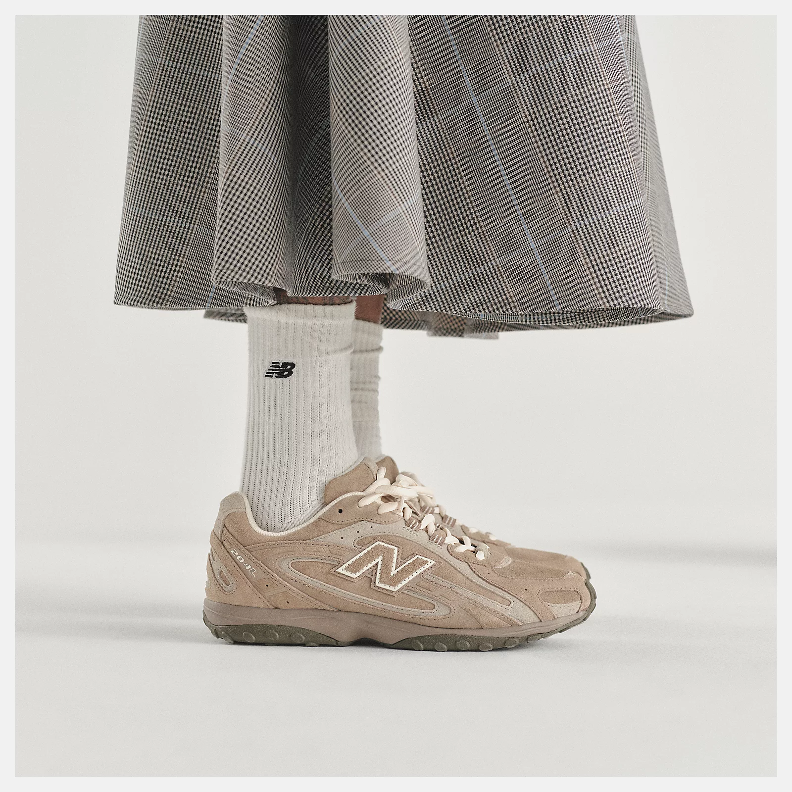 TENIS UNISEX NEW BALANCE 204L – foto 6