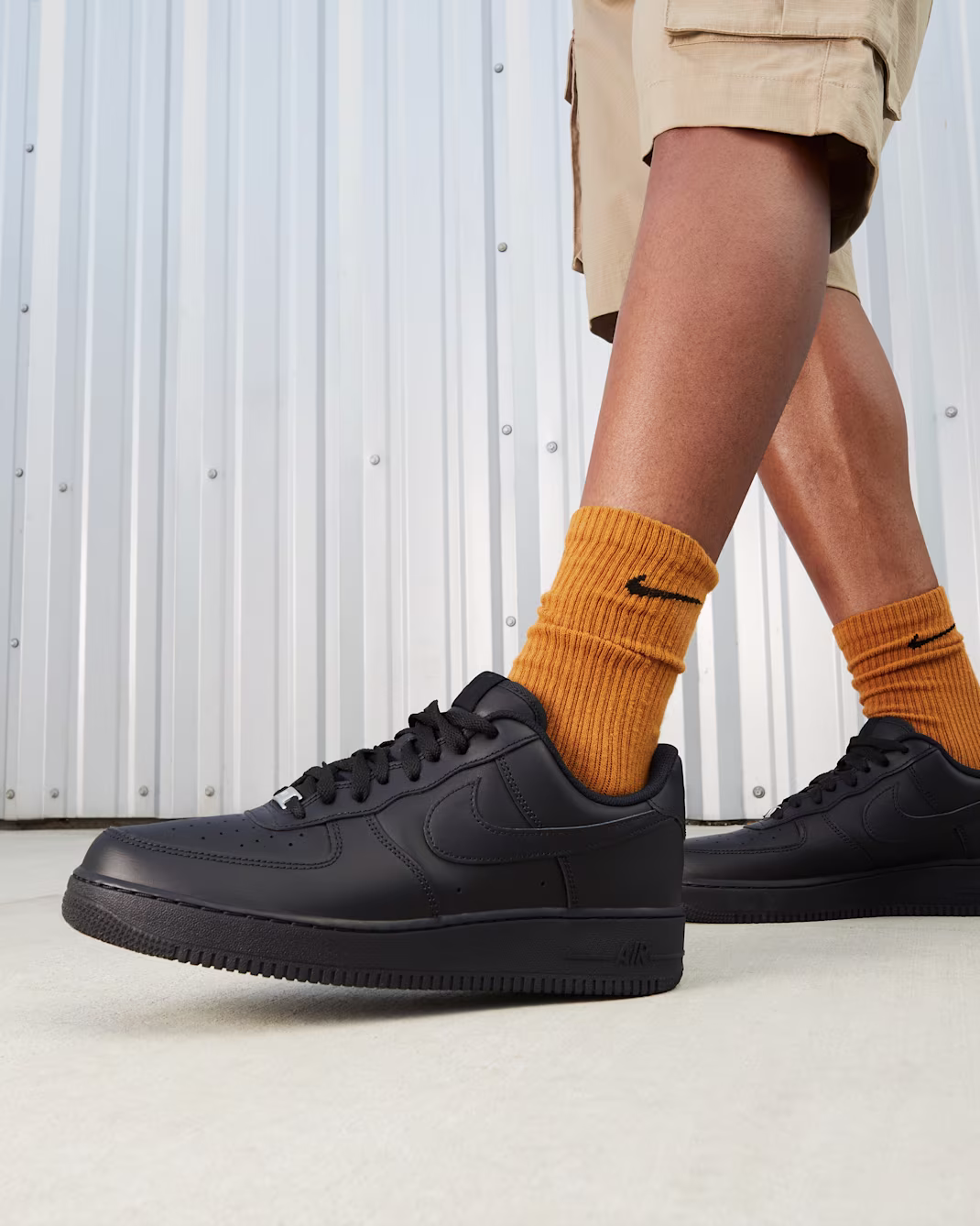TENIS MASCULINO NIKE AIR FORCE 1 07 LE – foto 9