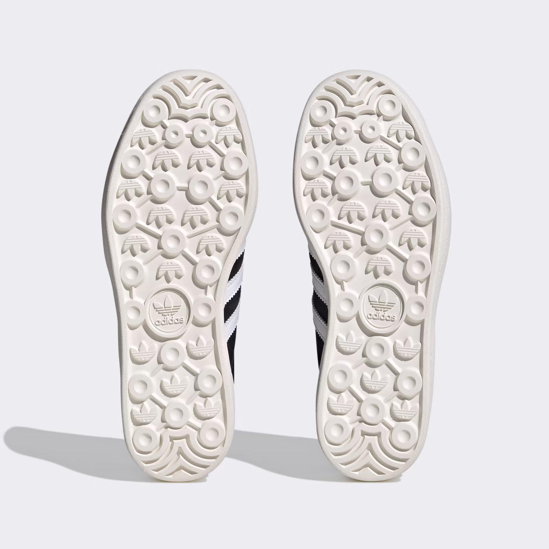 TENIS FEMENINO ADIDAS GAZELLE BOLD – foto 2