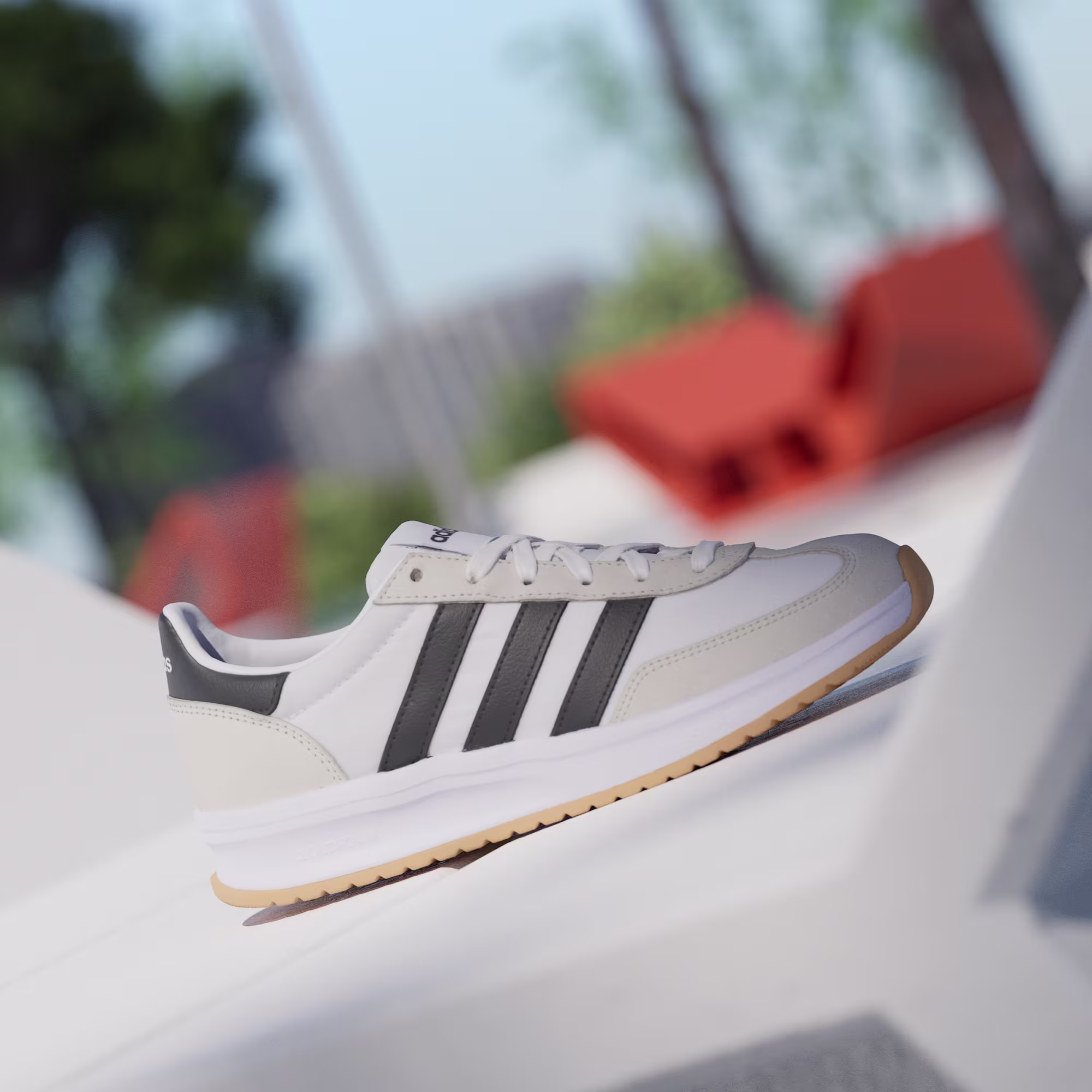 TENIS FEMENINO ADIDAS RUN 70S