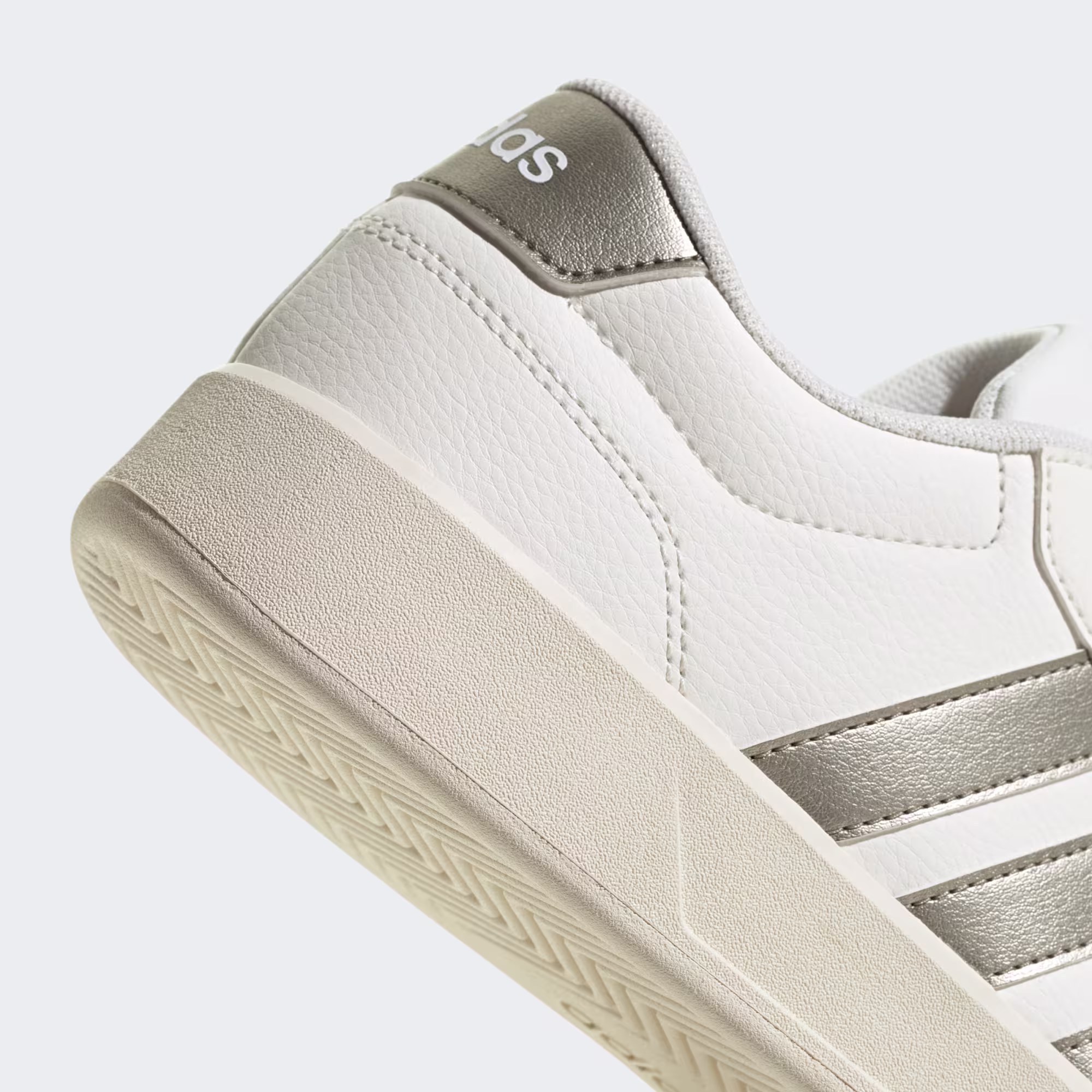 TENIS FEMENINO ADIDAS BREAKNET 3.0 – foto 6