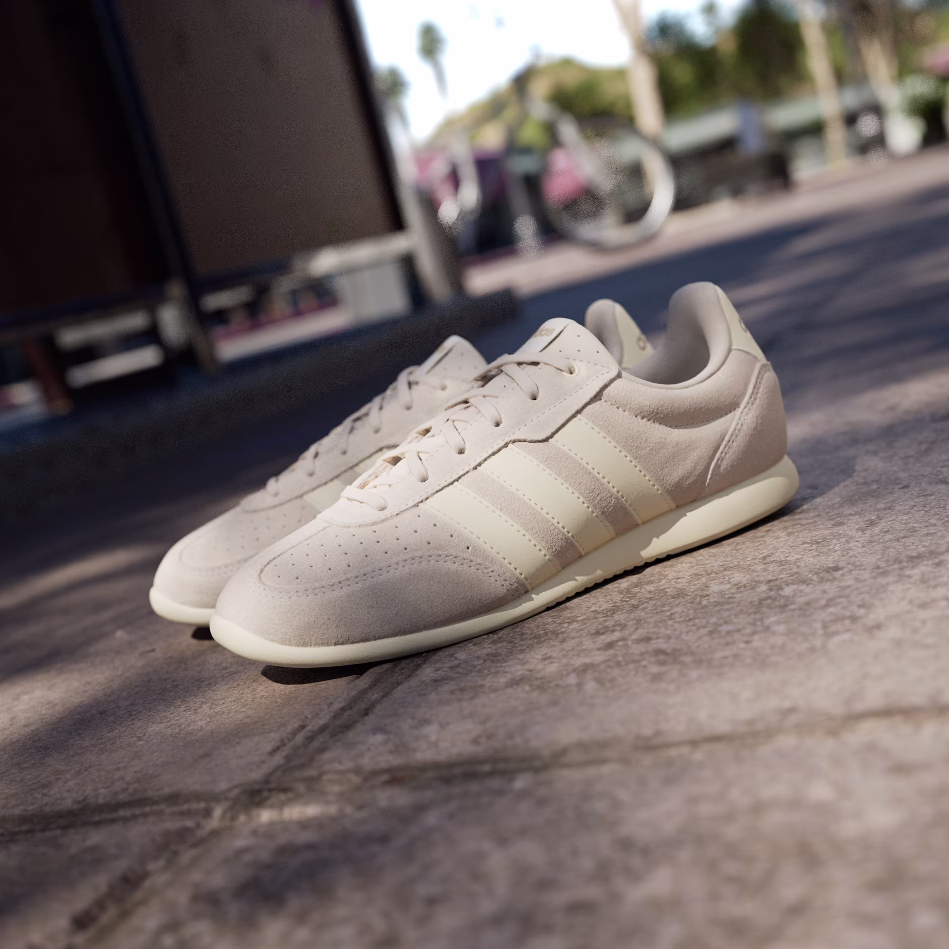 TENIS FEMENINO ADIDAS BARREDA LO – foto 6