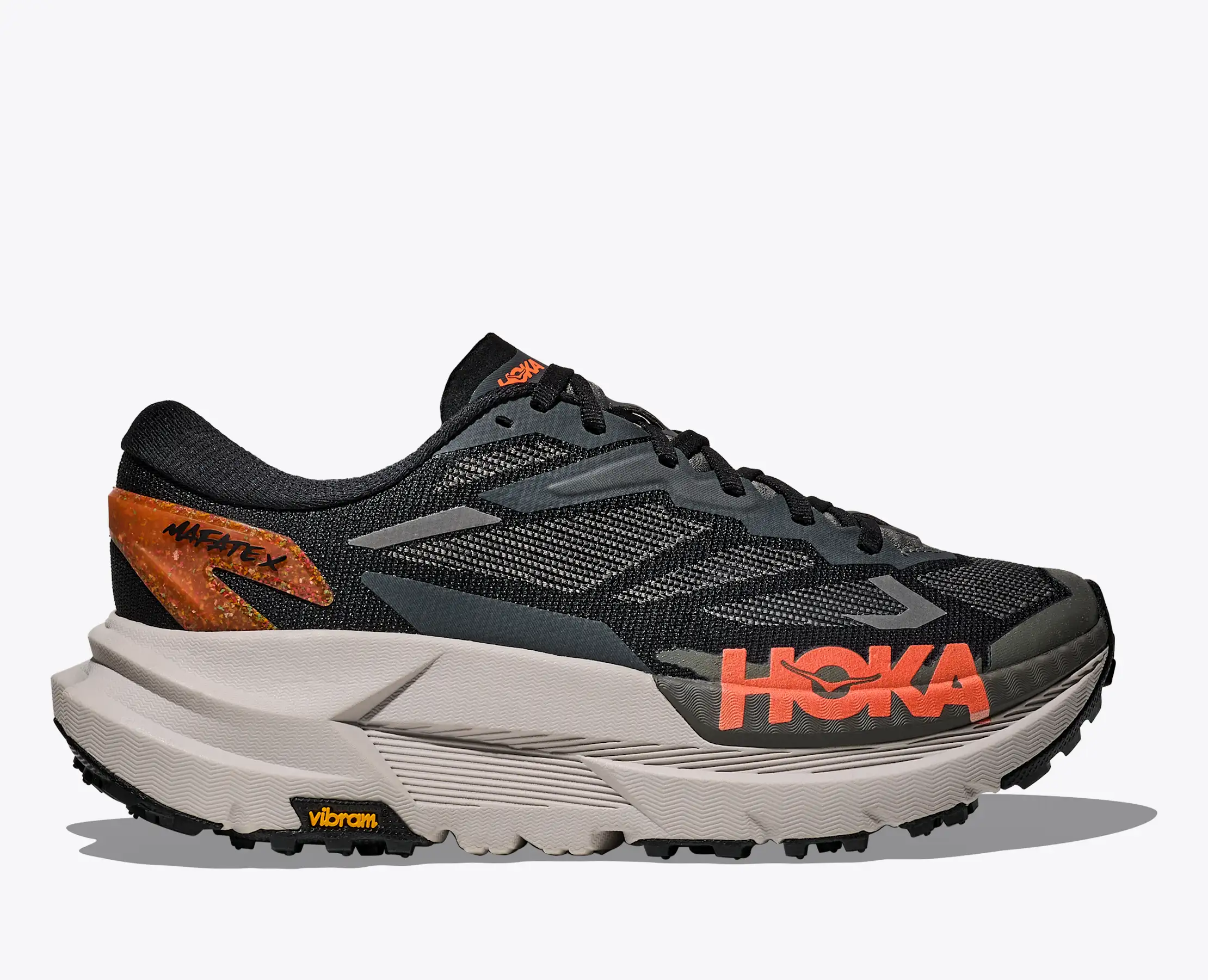 ダーツ HOKA 26.5 Go Adventure: TENIS FEMENINO HOKA MAFATE X