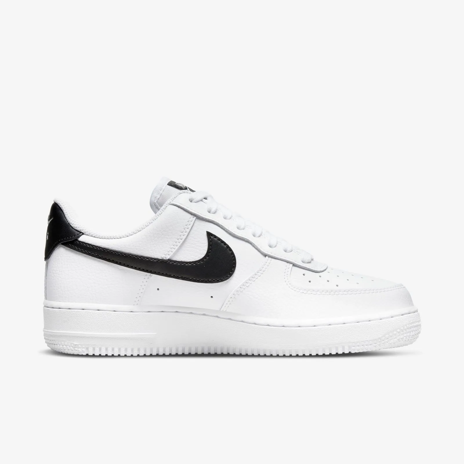 TENIS FEMENINO NIKE AIR FORCE 1 07 REC