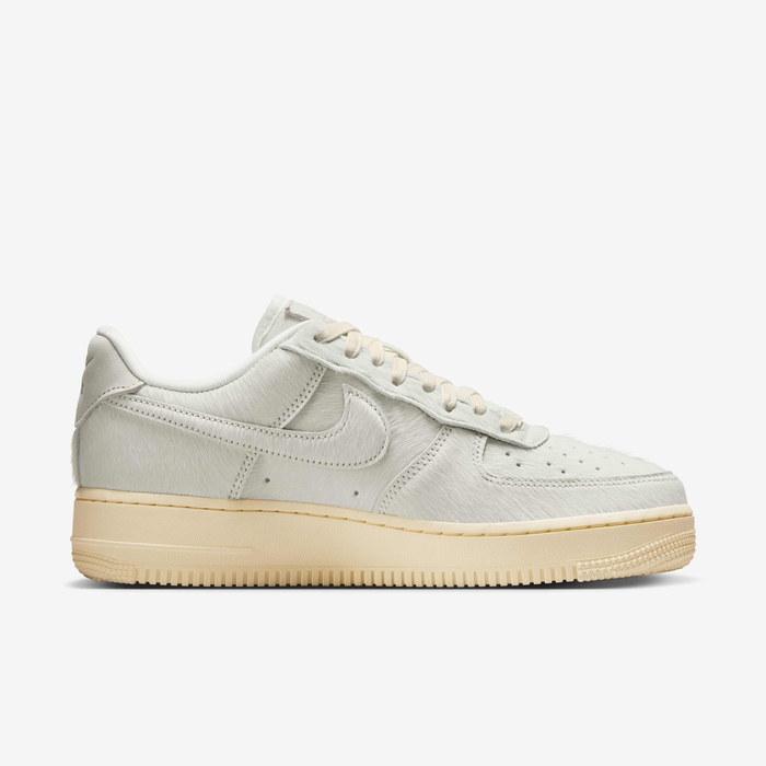TENIS FEMENINO NIKE AIR FORCE 1 07 PONY HAIR