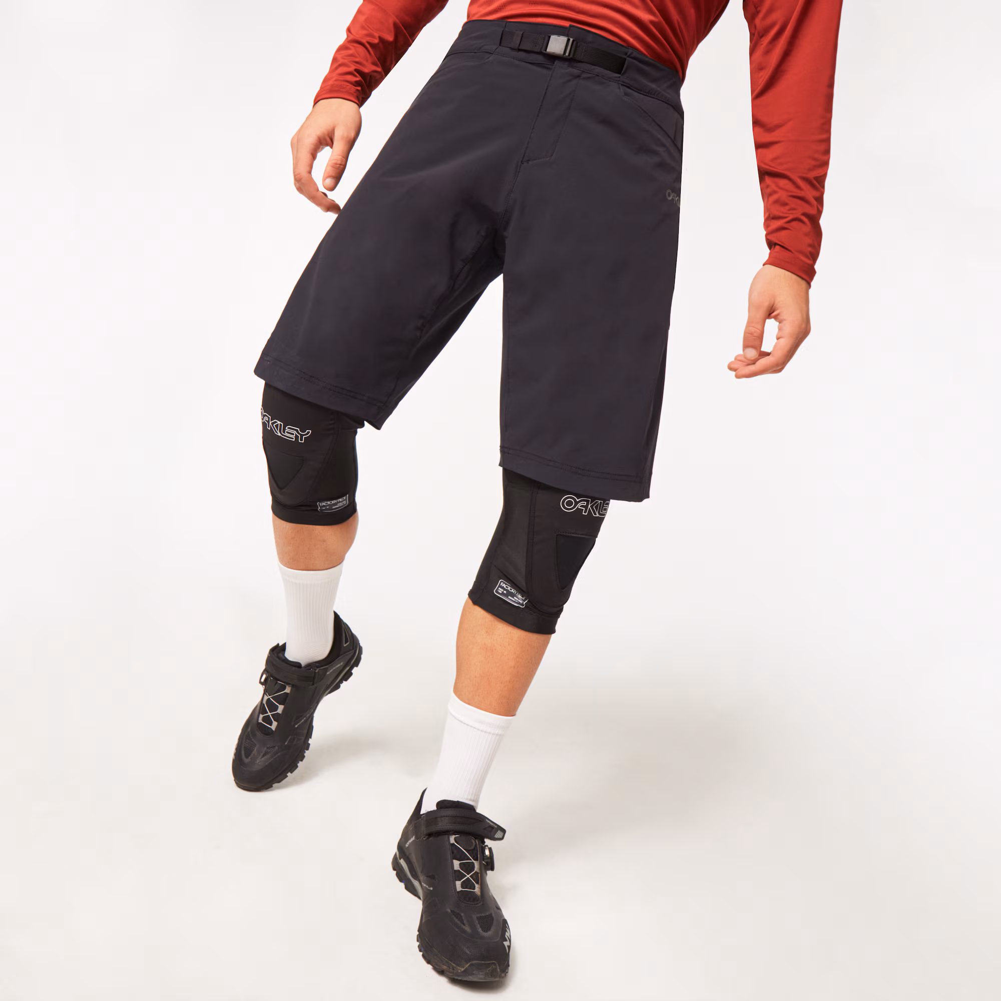 SHORT MASCULINO OAKLEY DROP IN MTB