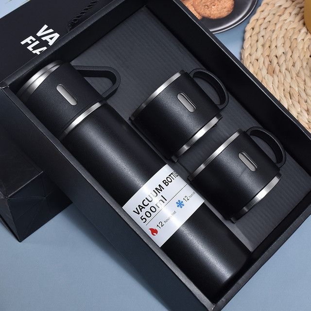 SET BOTELLA CON TAZAS NEGRO