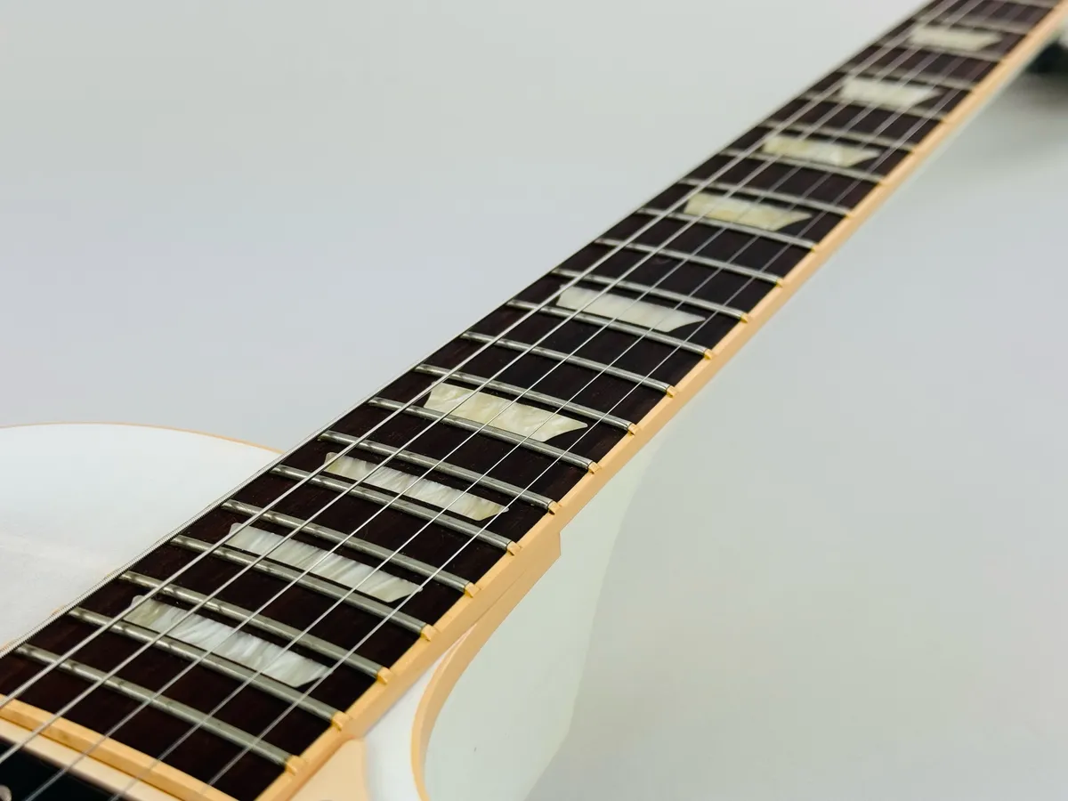 GUITARRA ELECTRICA EGR200 - 22 – foto 3