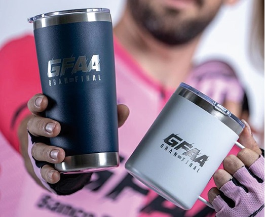 Big Grip Tumbler lila grabado con el nombre Sofi
