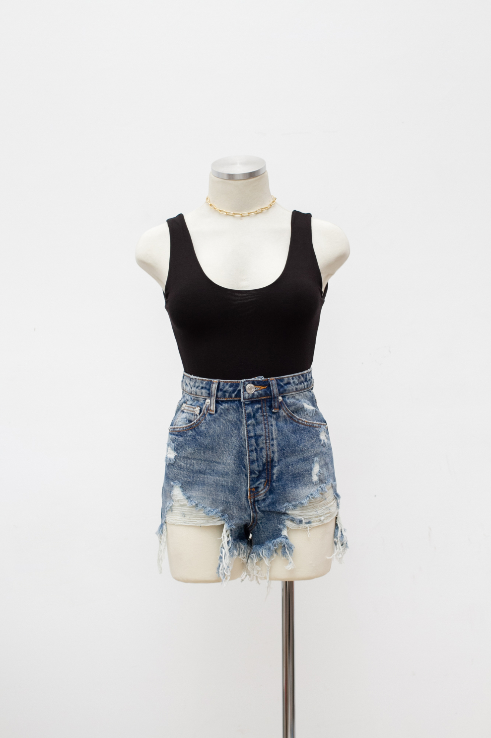 Blusa Sagrada Deep Scoop Crop Onyx – foto 1