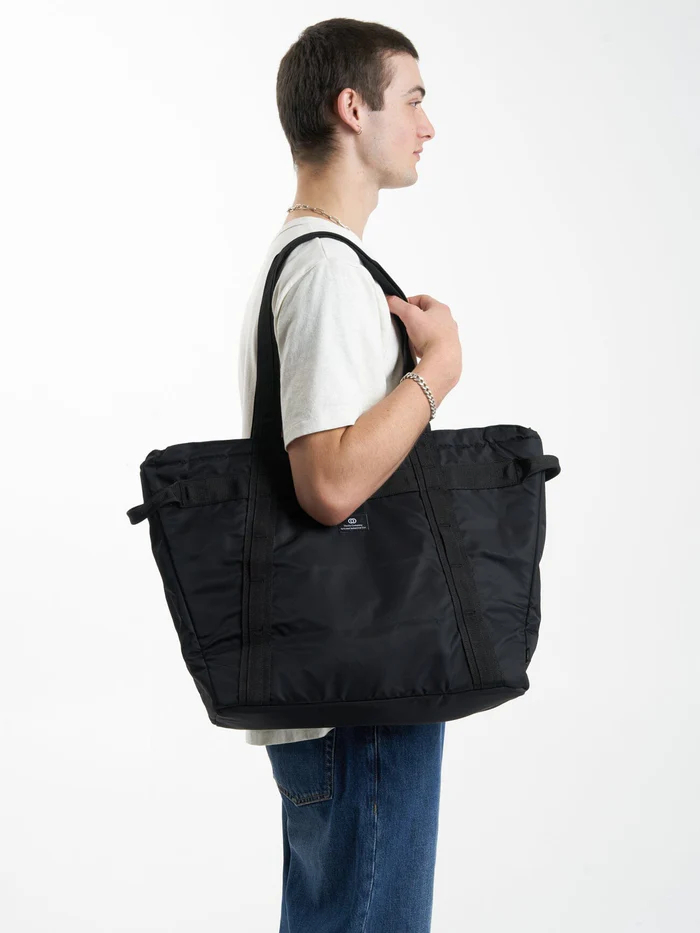 Tote Thrills Cortex Oversized Black – foto 1