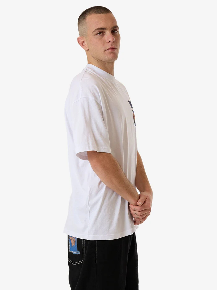 Camiseta Thrills Come & Believe Box Fit White – foto 4