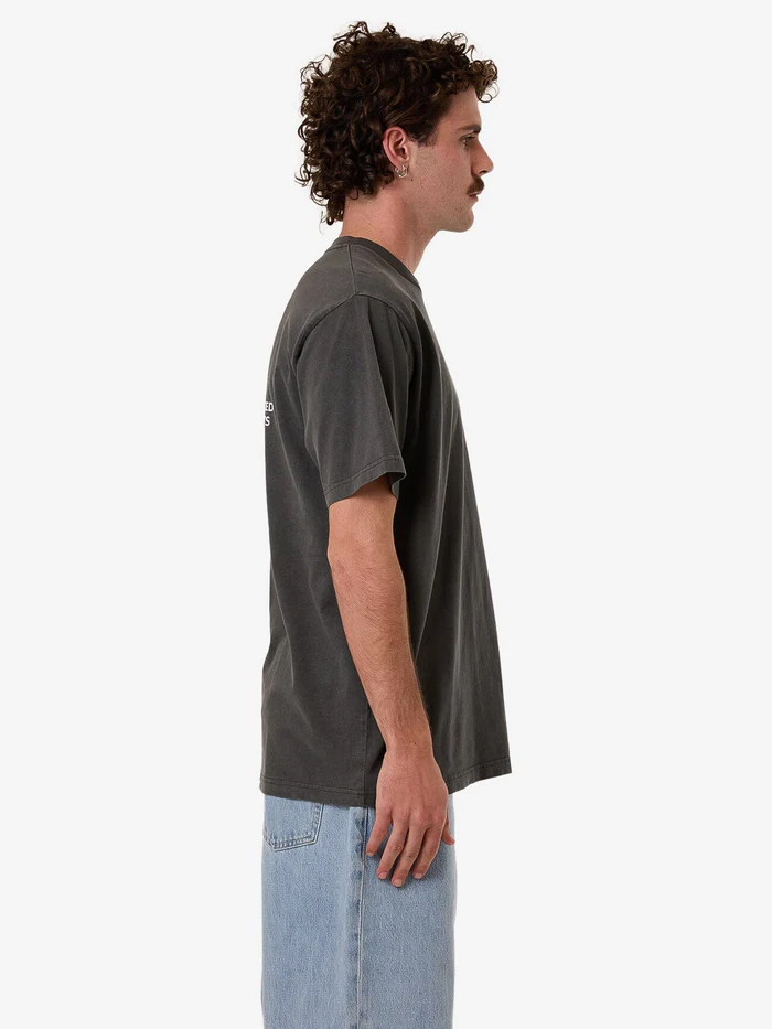 Camiseta Thrills Deluxe Merch Black – foto 3