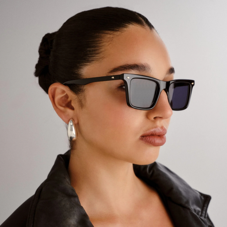 Lentes Le Specs Broski Black Smoke Mono – foto 7