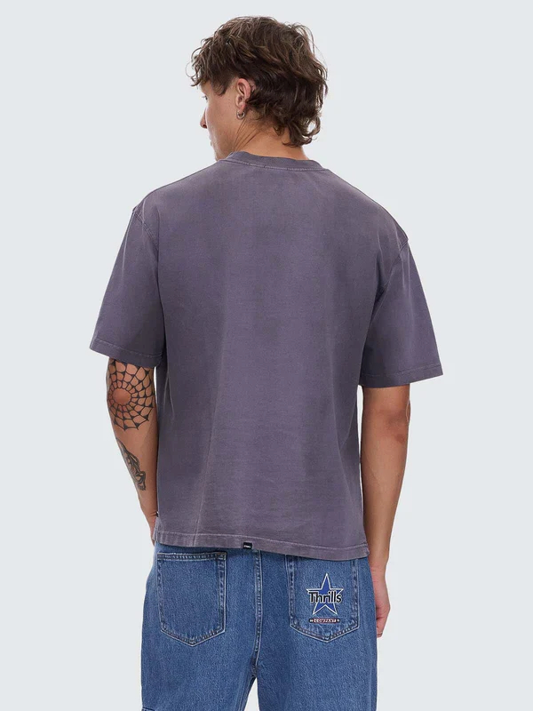 Camiseta Thrills Arts & Industrial Sprayed Box Oversize Cropped Ebony – foto 2