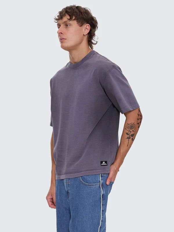 Camiseta Thrills Arts & Industrial Sprayed Box Oversize Cropped Ebony – foto 3
