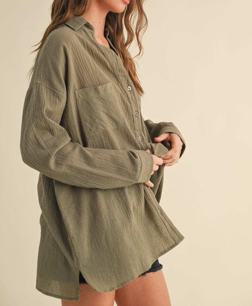 Blusa Buttondown Oversized Olive – foto 3