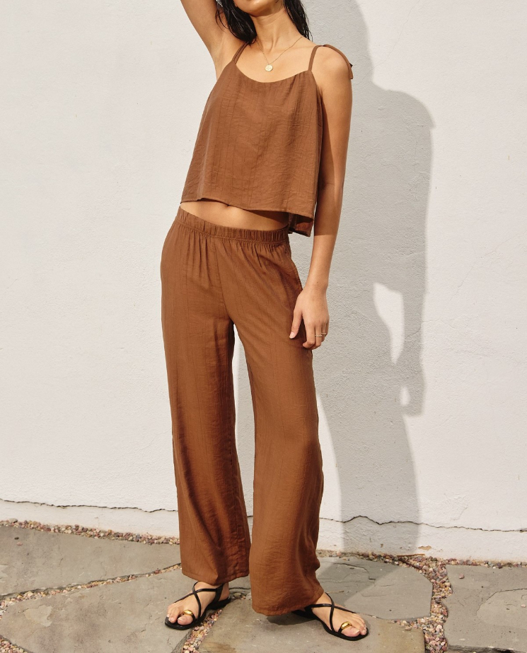 Blusa Tie Shoulder Cami Brown – foto 5