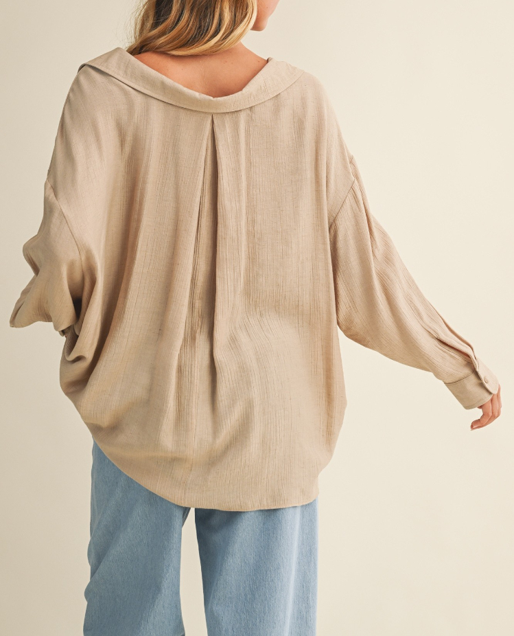 Blusa Crinkled Button Down Taupe – foto 2
