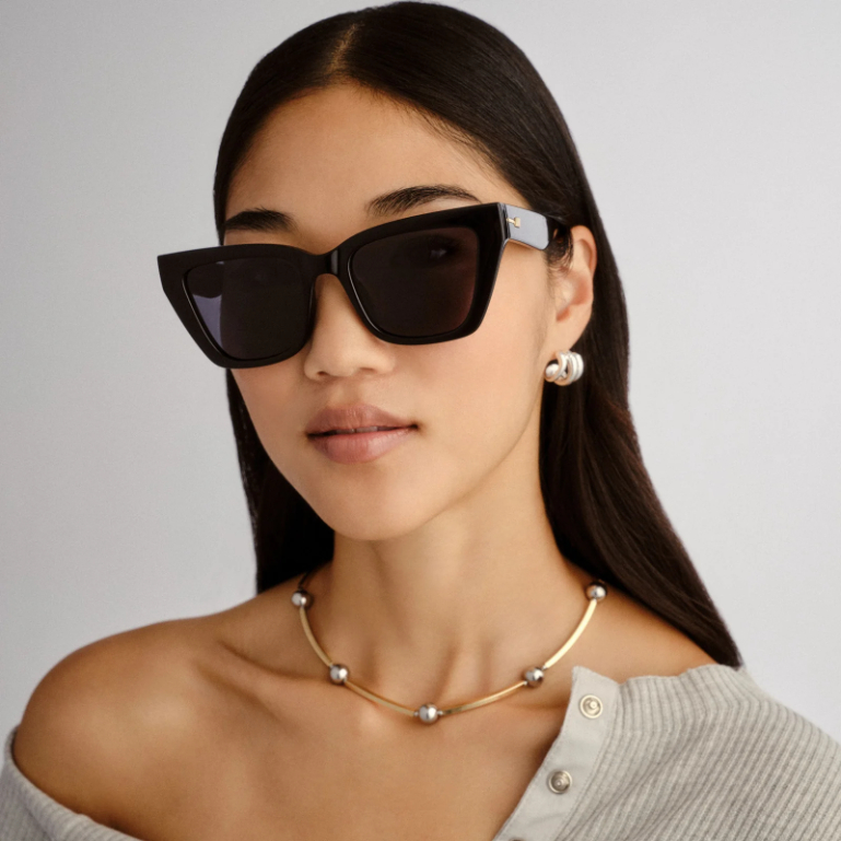 Lentes Le Specs Le Coeur Black / Smoke Mono – foto 4