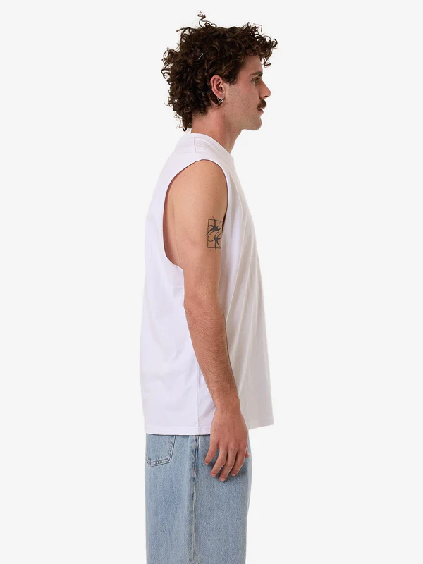 Camiseta Muscle Thrills Deluxe White – foto 3