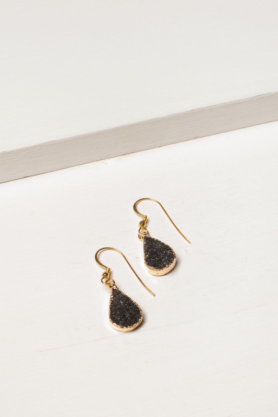 Arete Hanging Druzzy Black – foto 1