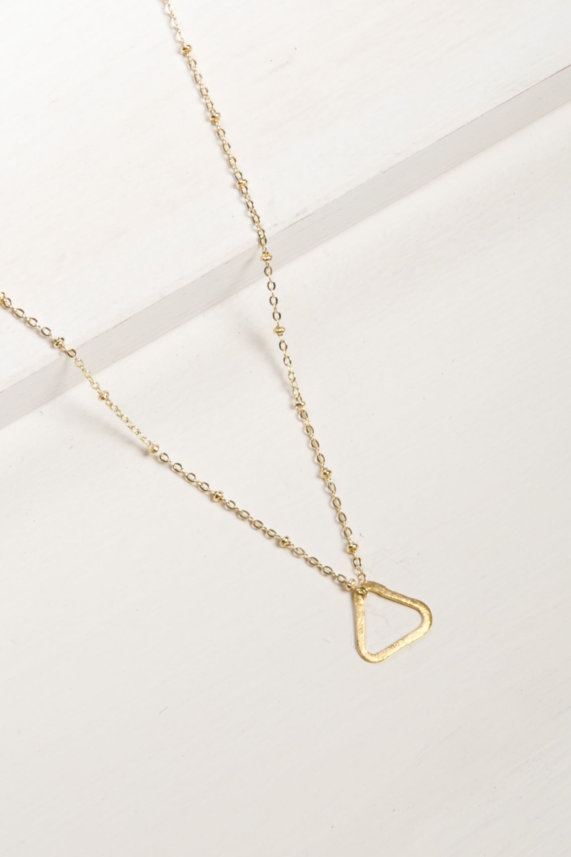 Collar Layer Perforated Triangle Brush – foto 1