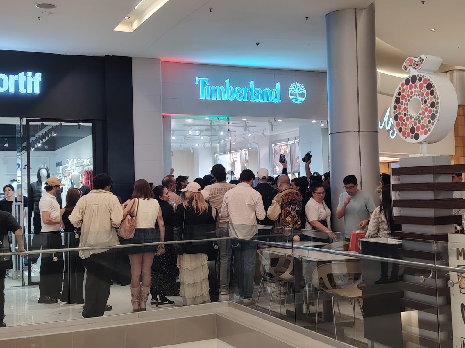 Timberland Concept Store Multiplaza Es cazú
