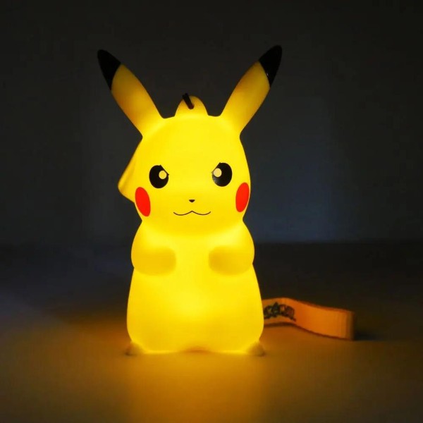 FIGURA POKEMON LIGHT-UP PIKACHU GRUMPY 811423/TOYS – foto 2
